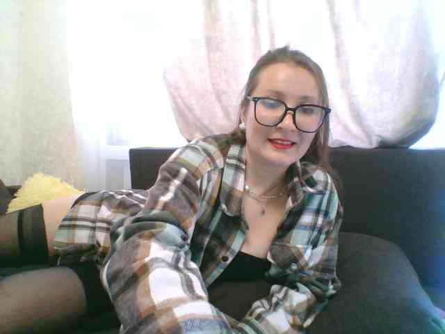 Yuliya333 webcam
