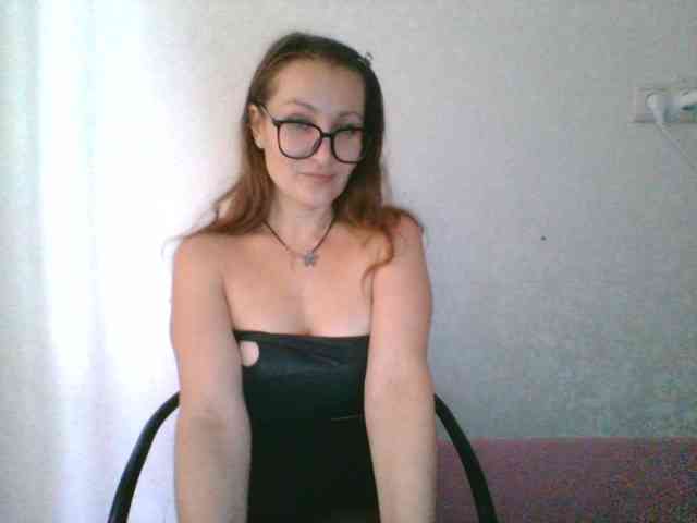 Yuliya333 webcam