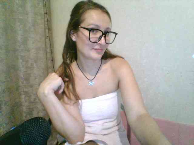 Yuliya333 webcam