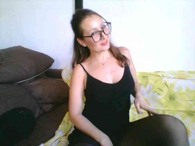 Yulia777 Live Webcam on BongaCams