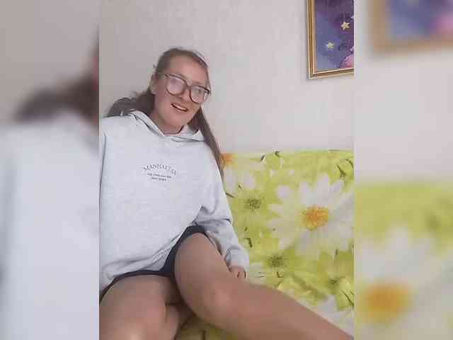 Yuliya333 webcam