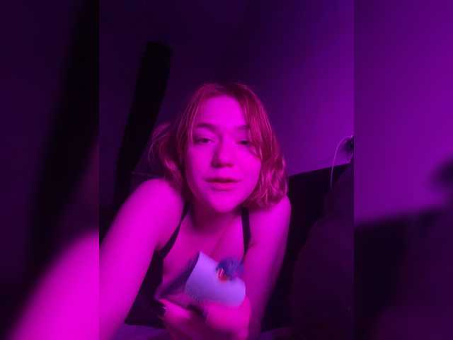 Alexandra-113's BongaCams show and profile