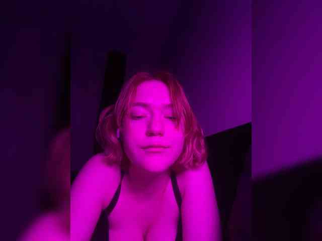 Alexandra-113 webcam