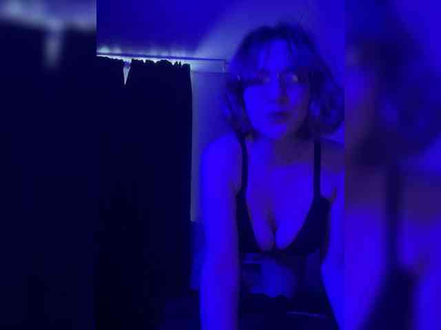 Alexandra-113 webcam