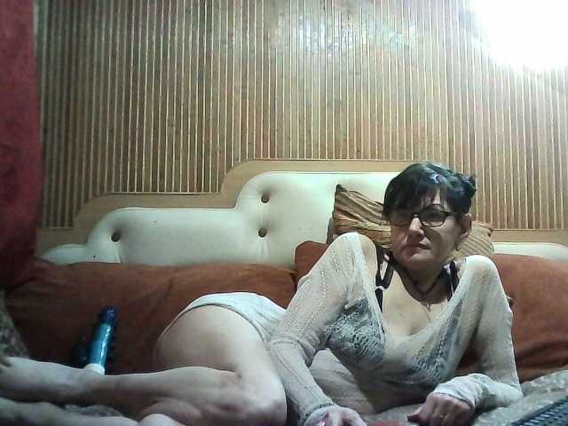 AlanaXDream's BongaCams show and profile