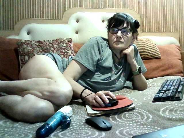 AlanaXDream live cam profile