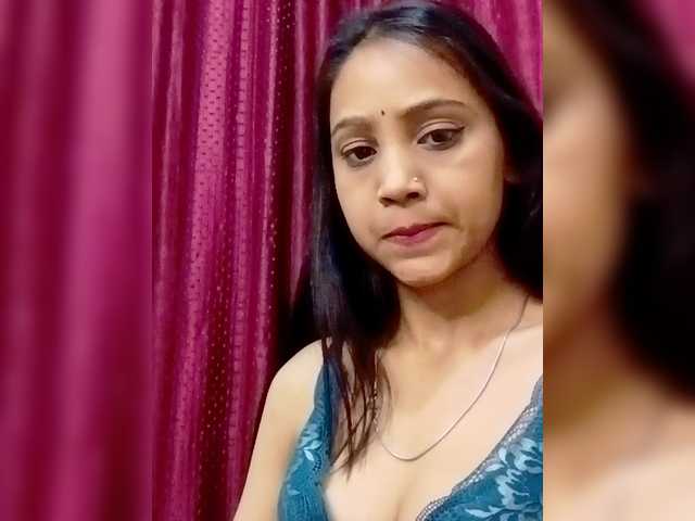 Yashika's BongaCams show and profile