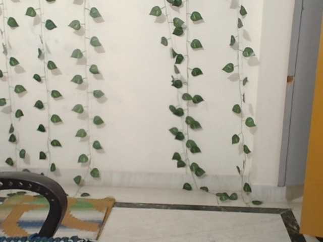 Yashika's BongaCams show and profile