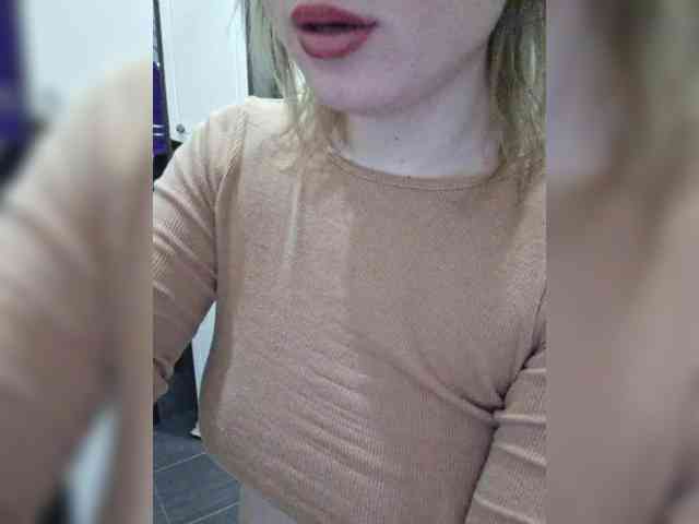 -Molly webcam