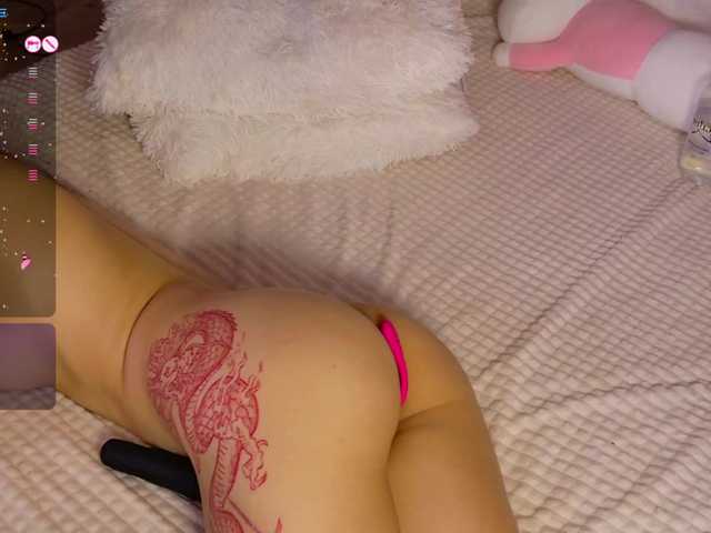 Mishel-Blessing's BongaCams show and profile