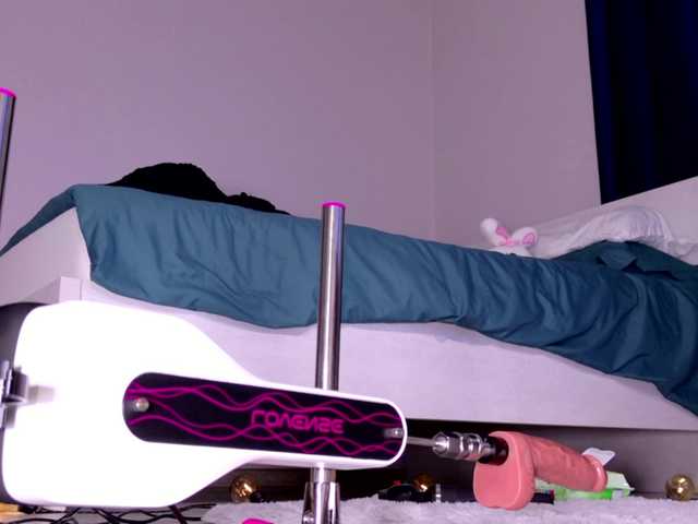 Mishel-Blessing's BongaCams show and profile