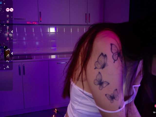 Mishel-Blessing's BongaCams show and profile