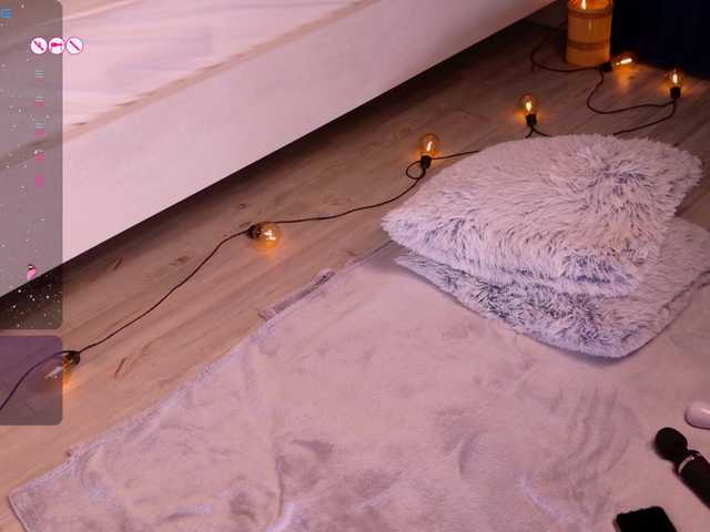 Mishel-Blessing's BongaCams show and profile