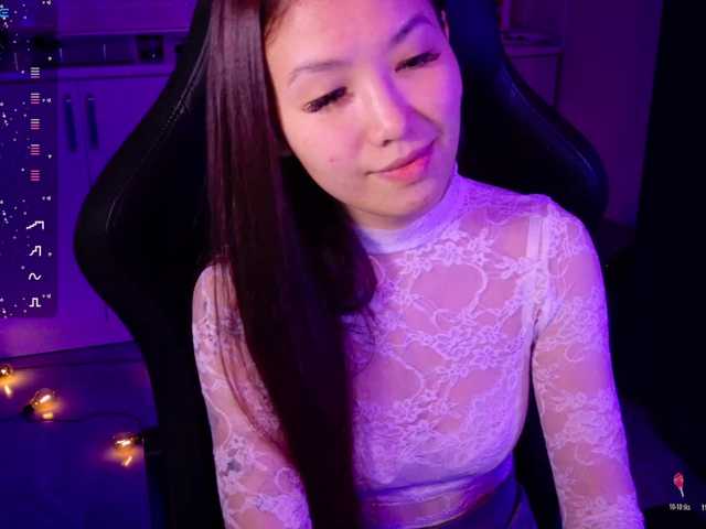 Mishel-Blessing's BongaCams show and profile