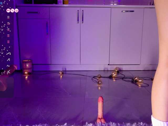 Mishel-Blessing's BongaCams show and profile