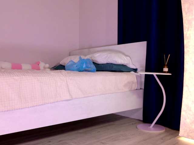 Mishel-Blessing's BongaCams show and profile