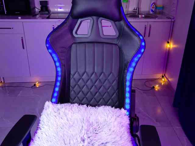 Mishel-Blessing webcam