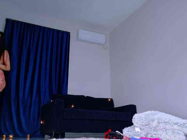 Mishel-Blessing Live Webcam on BongaCams