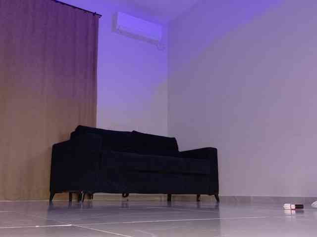 live sex web cam Mishel-Blessing