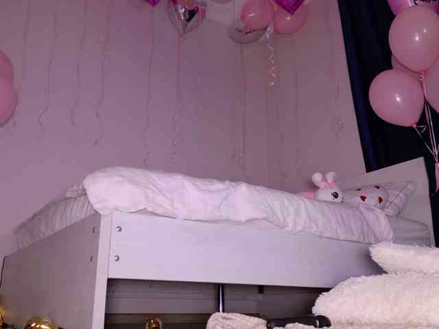 Mishel-Blessing webcam