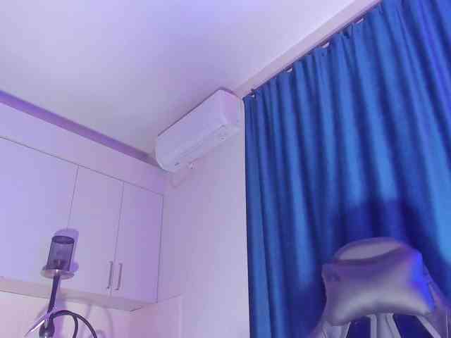 Mishel-Blessing webcam