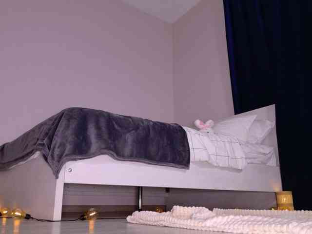 Mishel-Blessing webcam