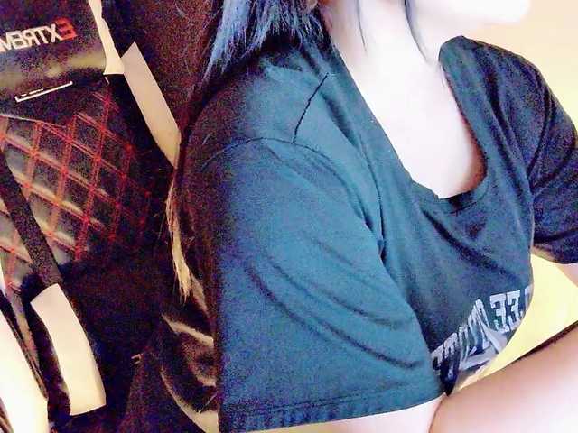 Pinkxcat's BongaCams show and profile