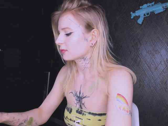 goth-bimbo goth-bimbo