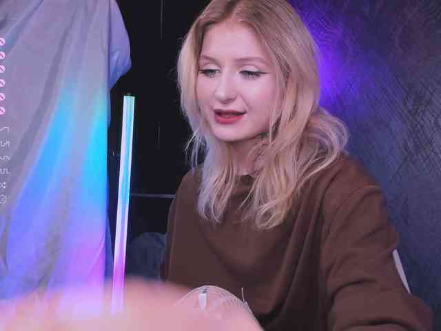 goth-bimbo goth-bimbo