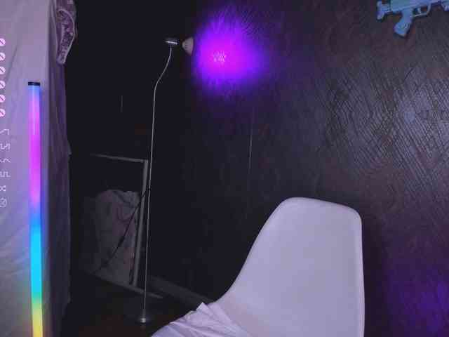 goth-bimbo goth-bimbo