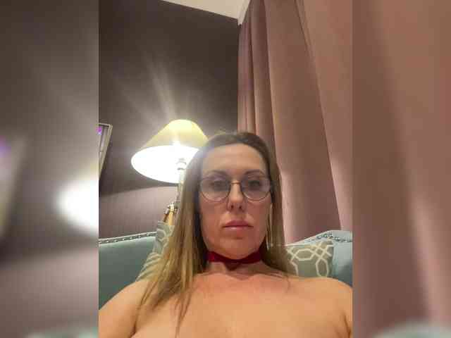 ALENA85 Live Webcam on BongaCams