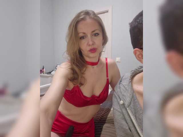 Chelsi16's BongaCams show and profile