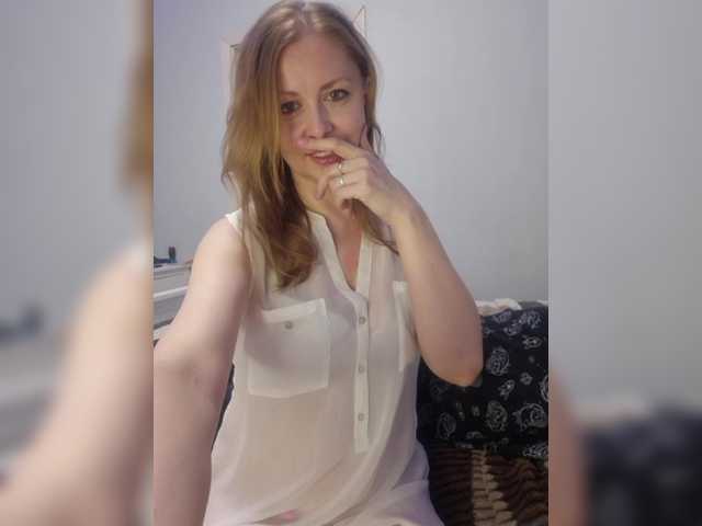 Chelsi16's BongaCams profile