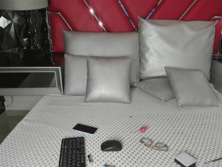 KeniaMuller Porn Show