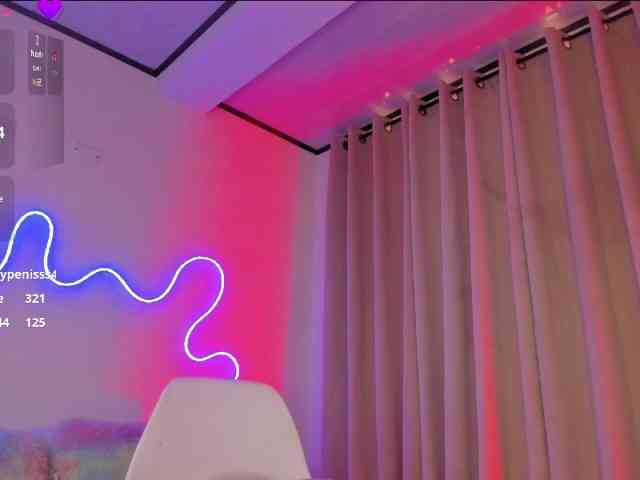 allison-alahia Live Webcam on BongaCams