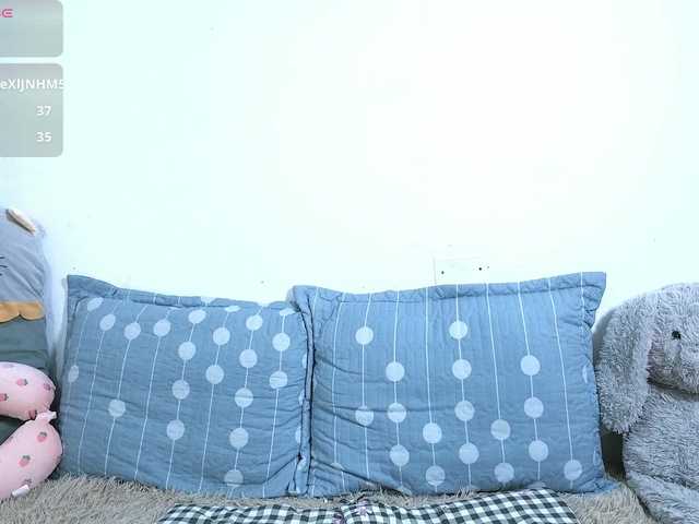 petite-paola's BongaCams show and profile