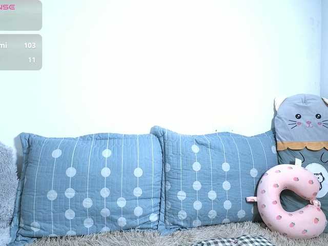 petite-paola's BongaCams show and profile