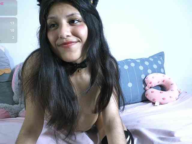petite-paola webcam
