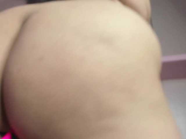 TaniaBellini's BongaCams show and profile