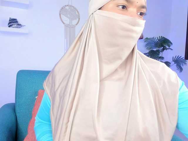 Aura-cuutee from BongaCams