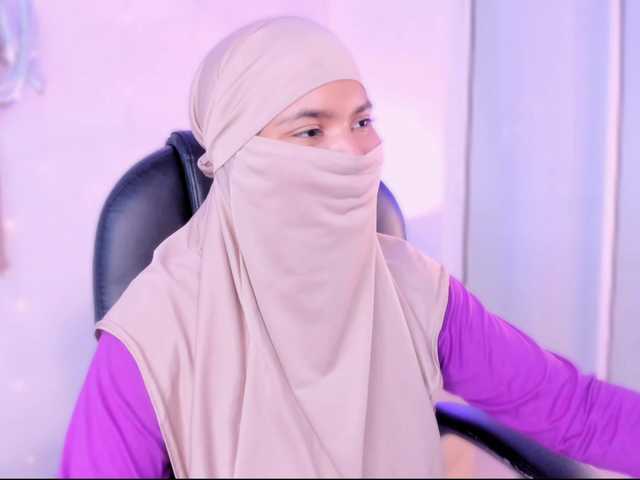 Aura-cuutee's BongaCams show and profile