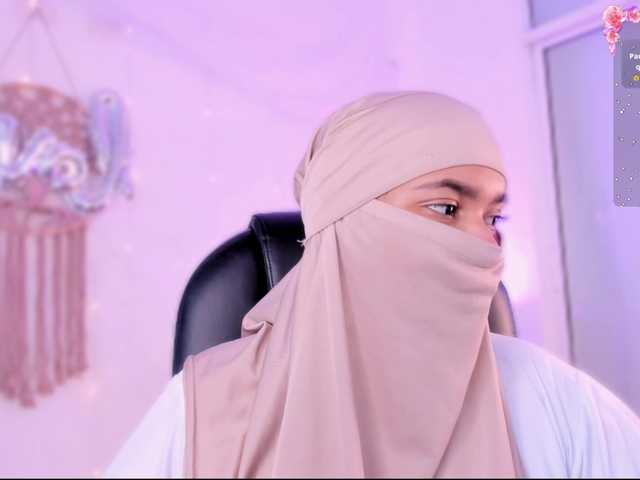 Aura-cuutee's BongaCams show and profile