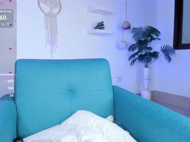 Aura-cuutee from BongaCams is Freechat