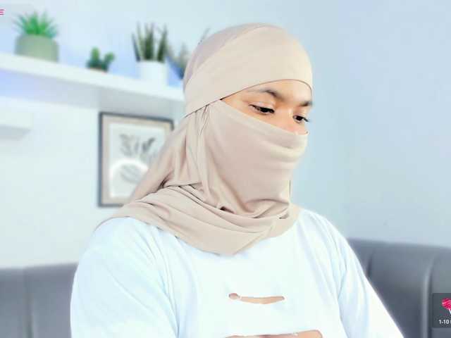 Aura-cuutee's BongaCams show and profile