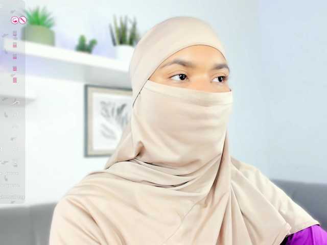 Aura-cuutee's BongaCams show and profile