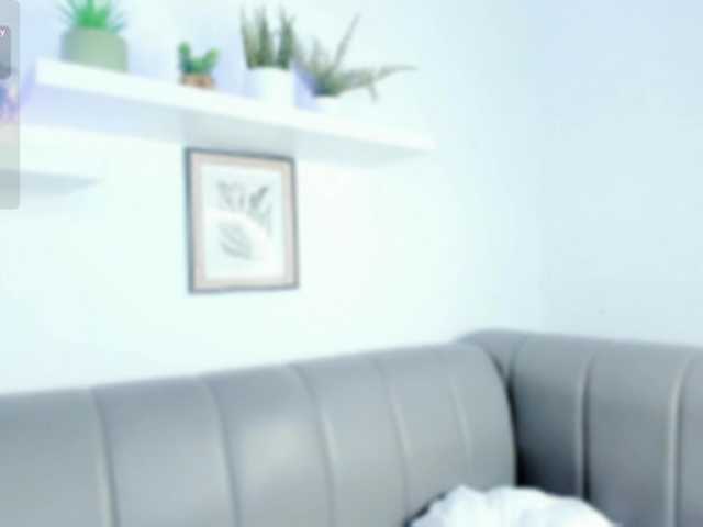 Aura-cuutee's BongaCams show and profile