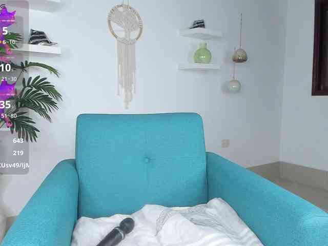 real webcam show Aura-cuutee