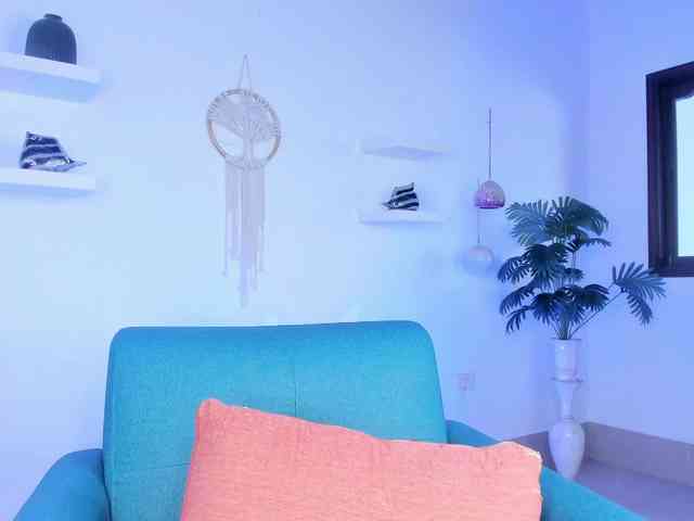 Aura-cuutee Aura-cuutee