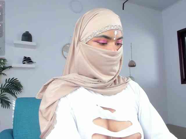 real live cam porn Aura-cuutee