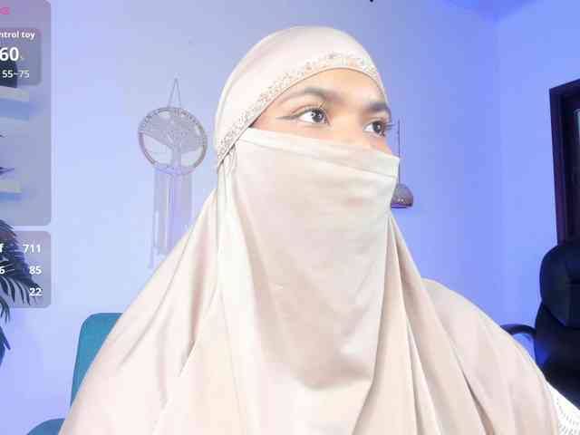 Aura-cuutee's webcam live show